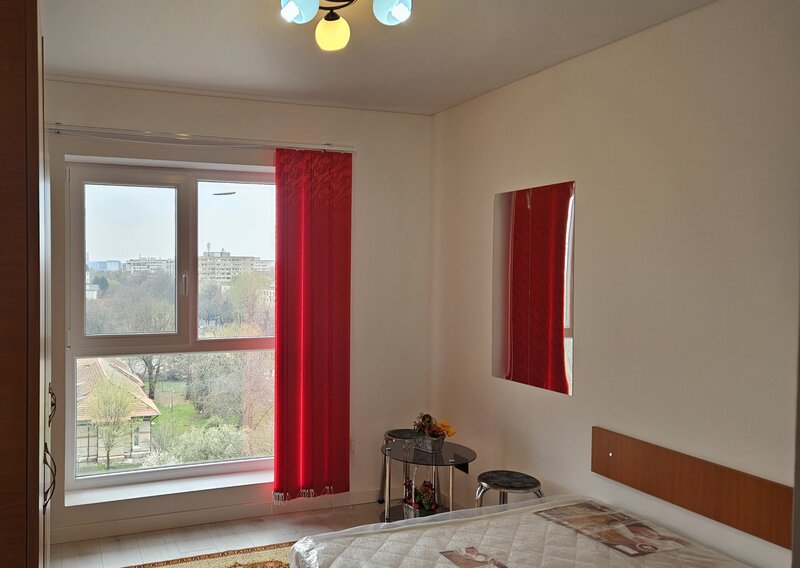 Big Berceni, 2 cam, str Racovita 3, Sun Royal View din 02.2025